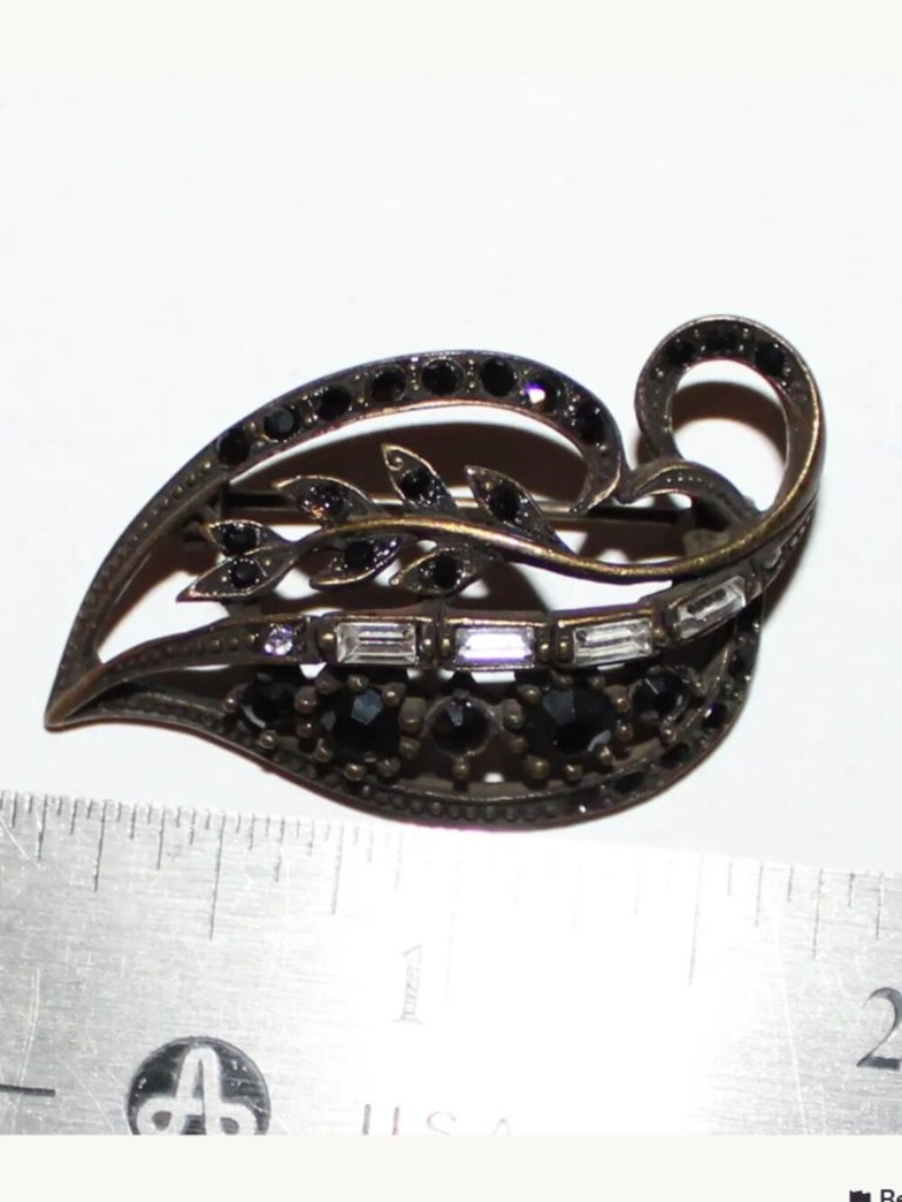 Vintage Art Deco Black & Clear Rhinestone Leaf Brooch Mid-Century Pin